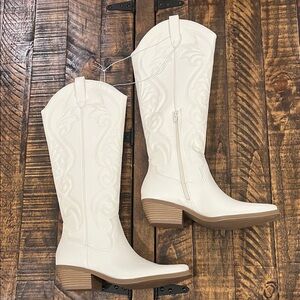 White Western Wedding  Cowboy Boots Boho size 9 Kenzie by Wild Fable Target